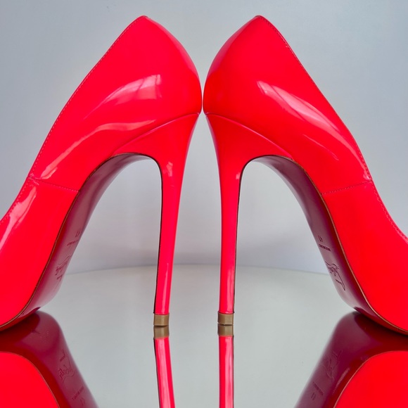 ***SOLD*** Louboutin Prive Coral Hot Pink Patent Leather Peep Toe Heels Size 41 - Picture 13 of 13